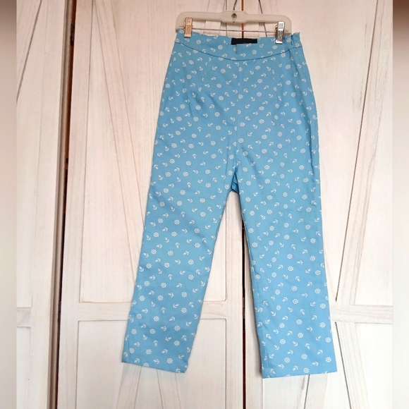 Collectif Gracie Nautical Blue Anchor Pinup Capris - XS - Picture 2 of 10
